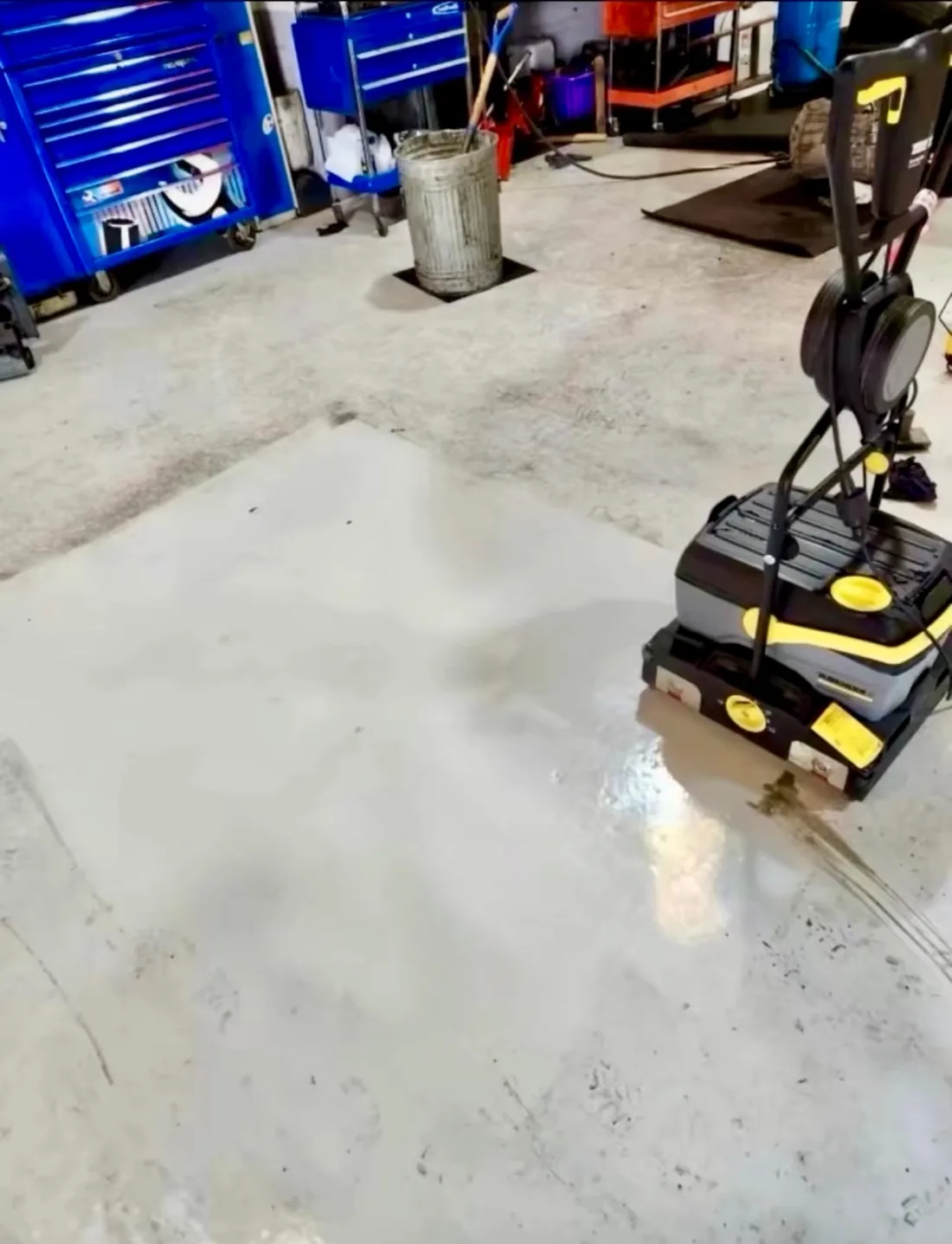 Cattleman Cleaning deep-scrubbing a commercial floor